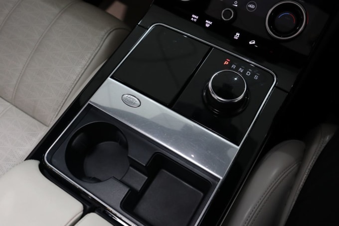 2025 Land Rover Range Rover Velar