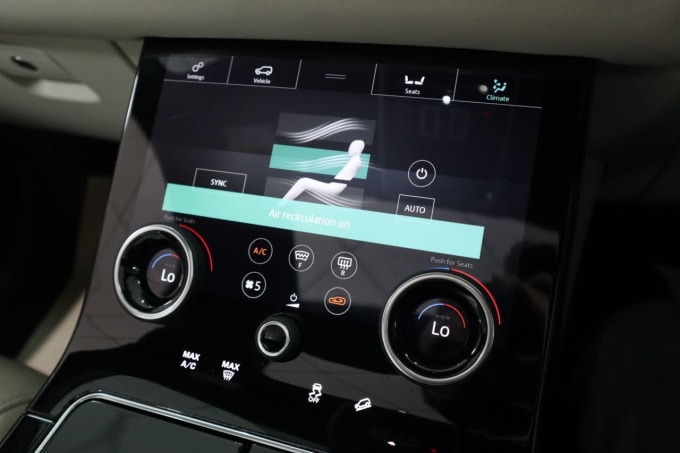 2025 Land Rover Range Rover Velar