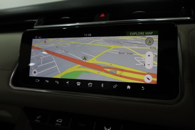 2025 Land Rover Range Rover Velar