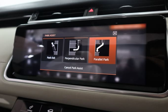 2025 Land Rover Range Rover Velar
