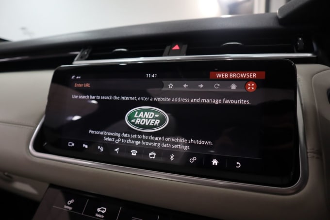 2025 Land Rover Range Rover Velar