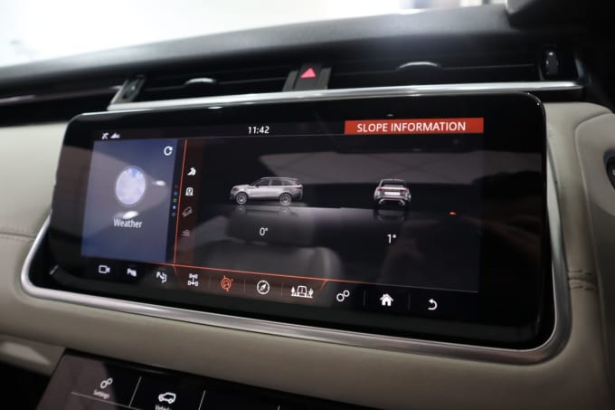 2025 Land Rover Range Rover Velar