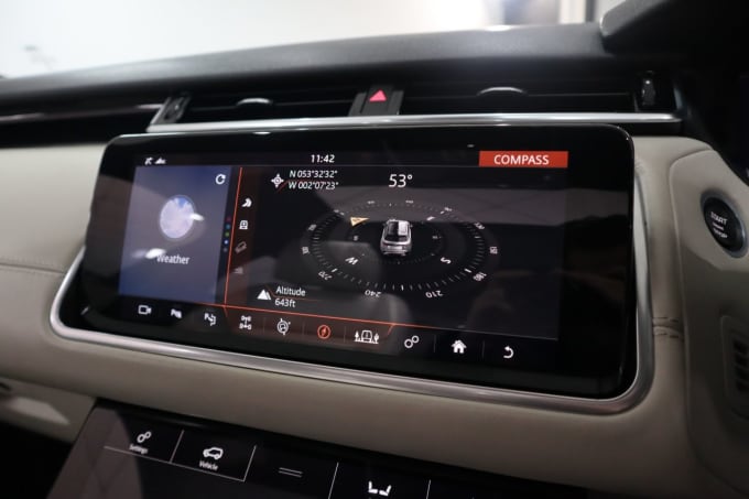 2025 Land Rover Range Rover Velar