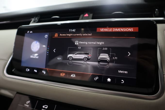 2025 Land Rover Range Rover Velar