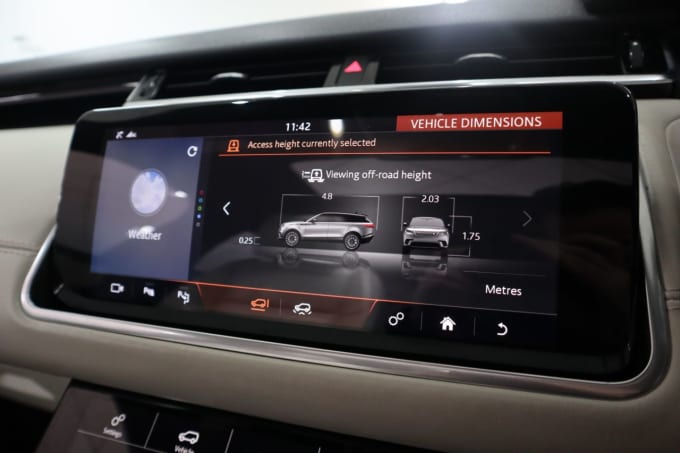 2025 Land Rover Range Rover Velar