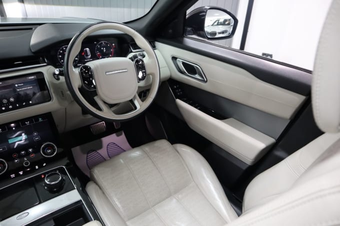 2025 Land Rover Range Rover Velar