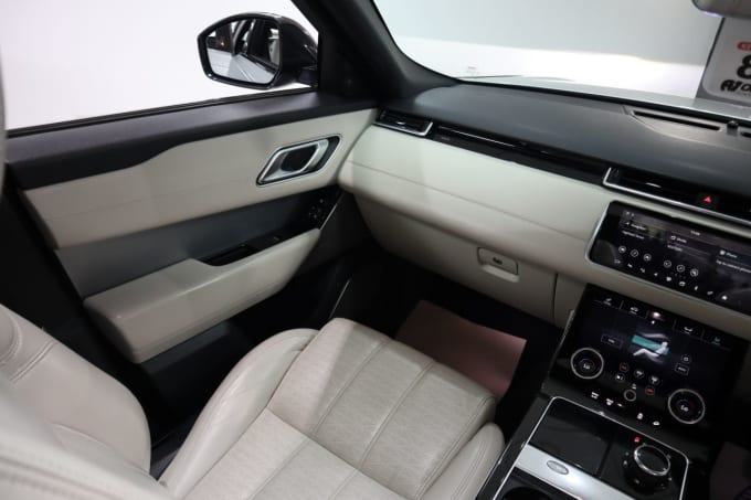 2025 Land Rover Range Rover Velar