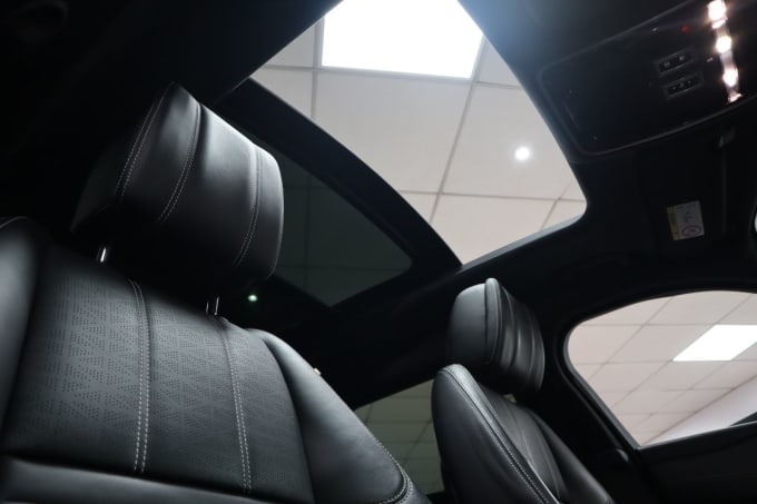 2025 Land Rover Range Rover Velar