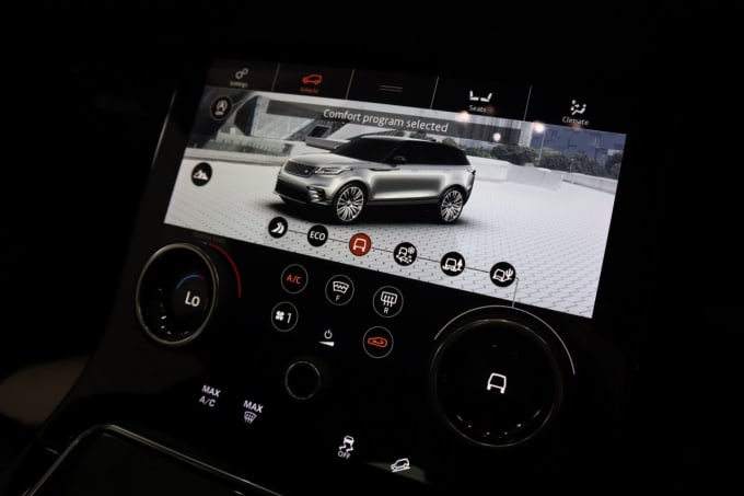 2025 Land Rover Range Rover Velar