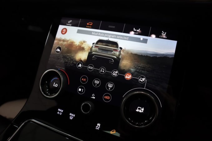 2025 Land Rover Range Rover Velar