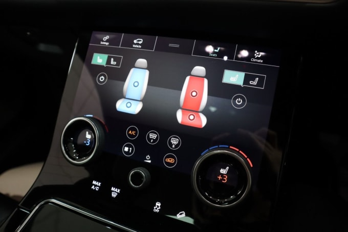 2025 Land Rover Range Rover Velar