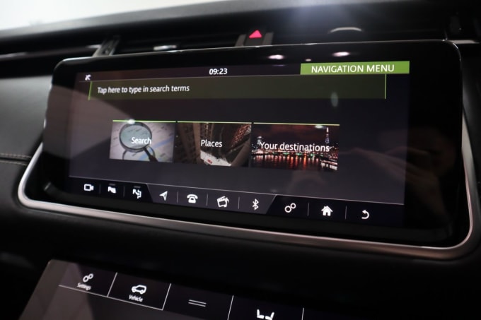2025 Land Rover Range Rover Velar