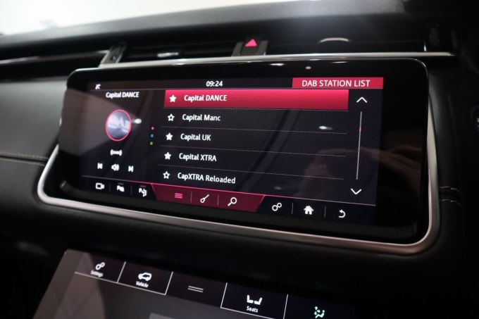 2025 Land Rover Range Rover Velar