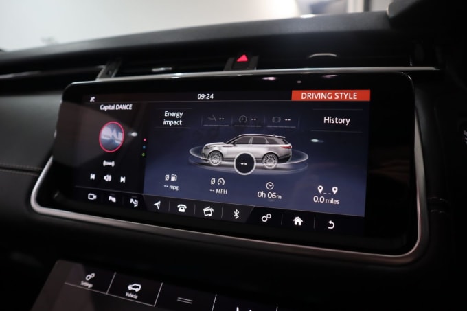 2025 Land Rover Range Rover Velar