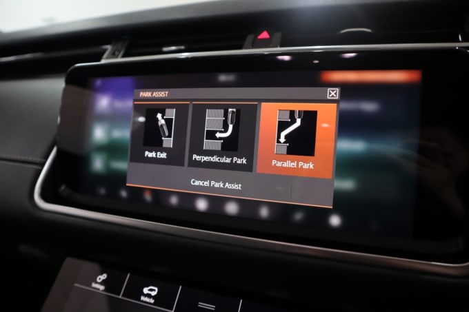 2025 Land Rover Range Rover Velar