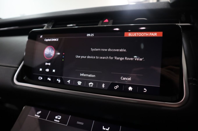 2025 Land Rover Range Rover Velar