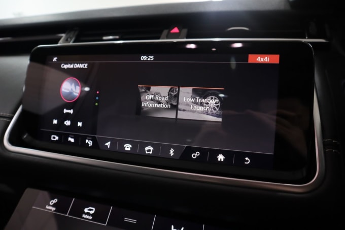 2025 Land Rover Range Rover Velar