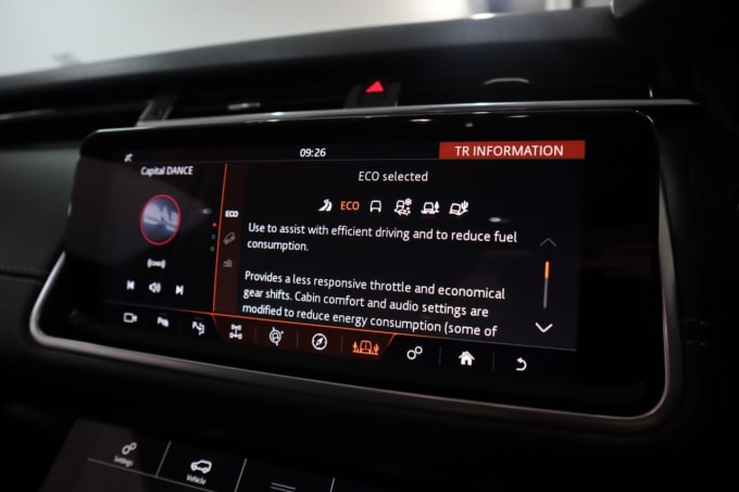 2025 Land Rover Range Rover Velar
