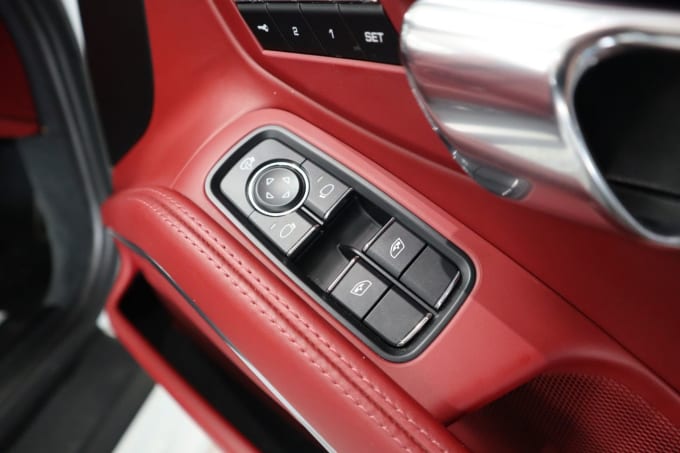 2025 Porsche 718 Boxster