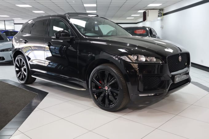 2025 Jaguar F-pace