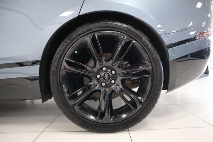 2025 Land Rover Range Rover Velar