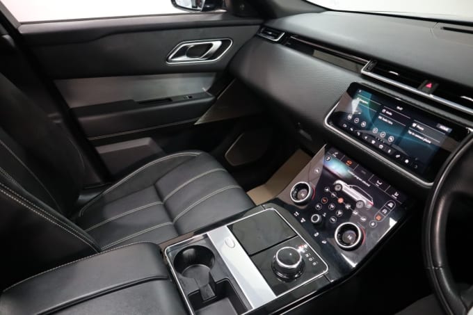 2025 Land Rover Range Rover Velar