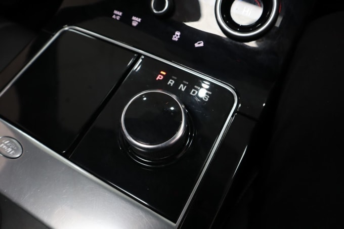 2025 Land Rover Range Rover Velar