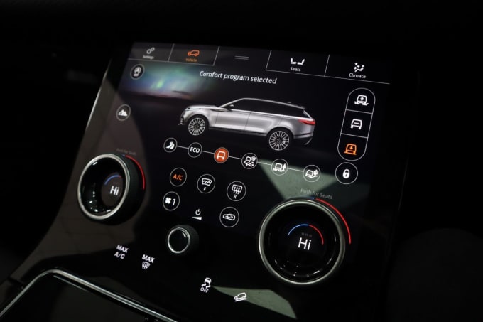 2025 Land Rover Range Rover Velar