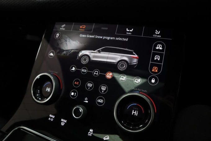 2025 Land Rover Range Rover Velar