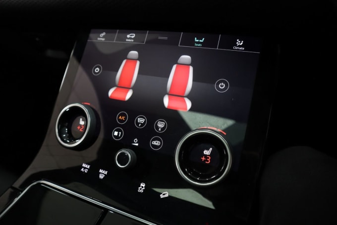 2025 Land Rover Range Rover Velar
