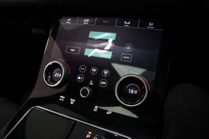 2025 Land Rover Range Rover Velar