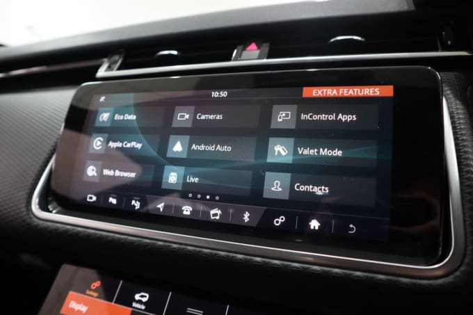 2025 Land Rover Range Rover Velar