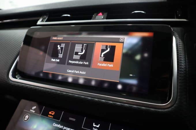 2025 Land Rover Range Rover Velar