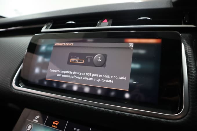 2025 Land Rover Range Rover Velar