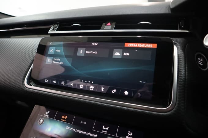 2025 Land Rover Range Rover Velar