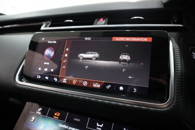 2025 Land Rover Range Rover Velar