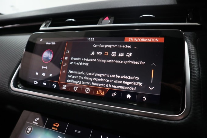 2025 Land Rover Range Rover Velar