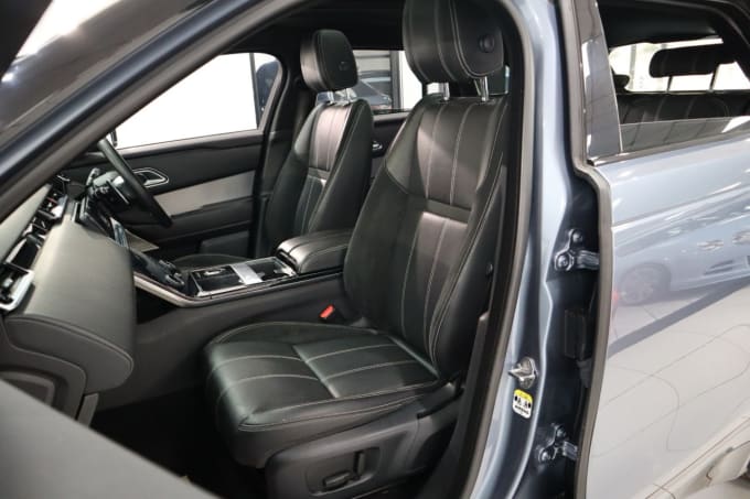 2025 Land Rover Range Rover Velar