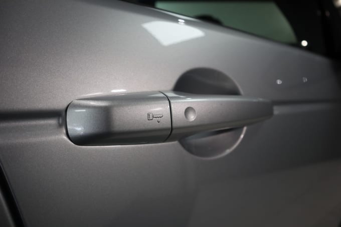 2025 Land Rover Discovery Sport