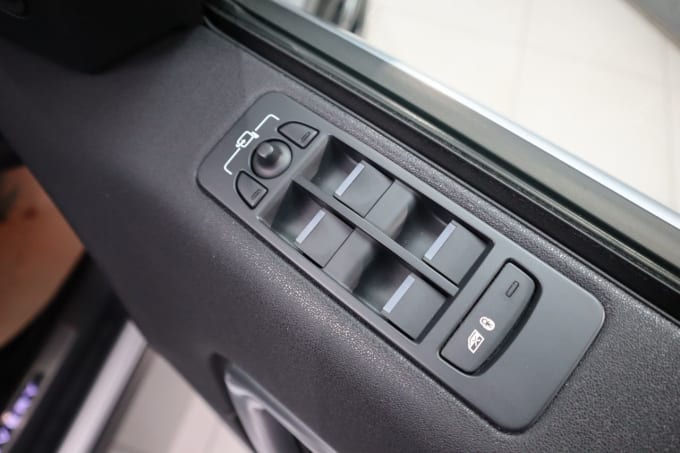 2025 Land Rover Discovery Sport