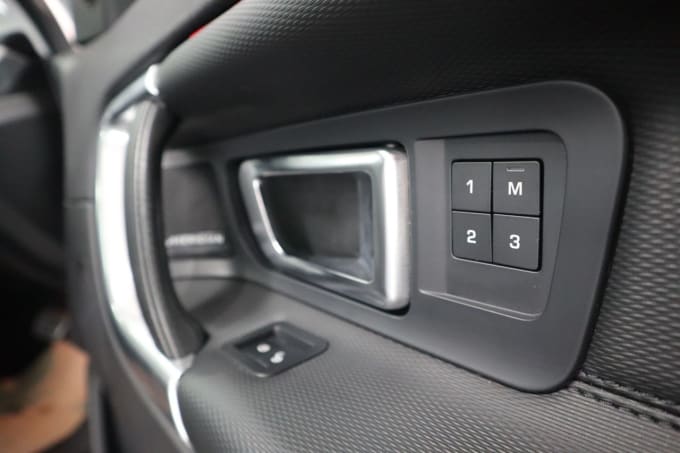 2025 Land Rover Discovery Sport