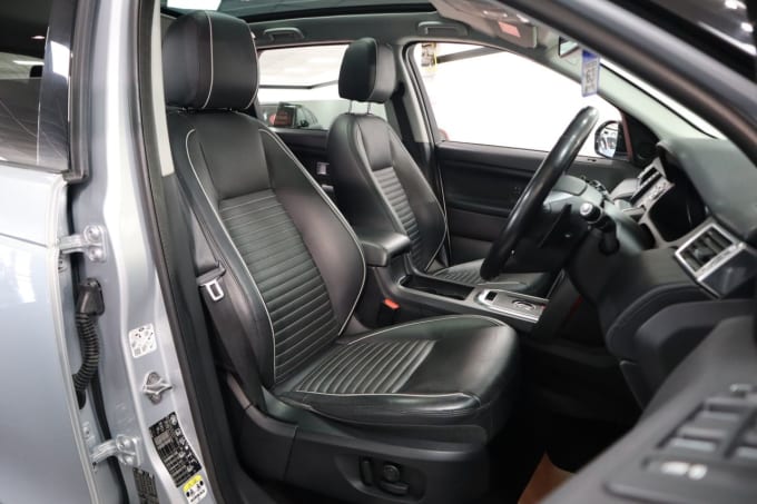 2025 Land Rover Discovery Sport