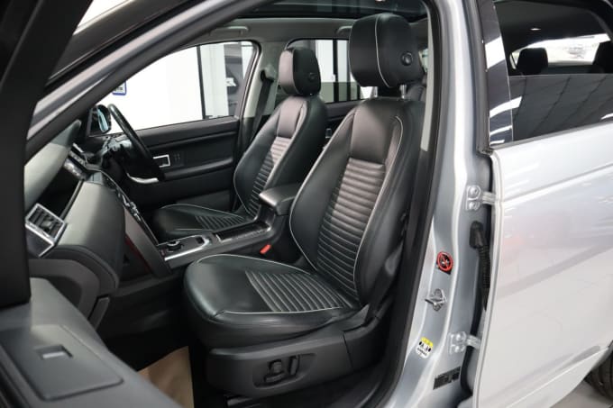 2025 Land Rover Discovery Sport