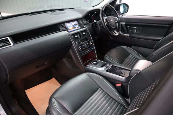 2025 Land Rover Discovery Sport