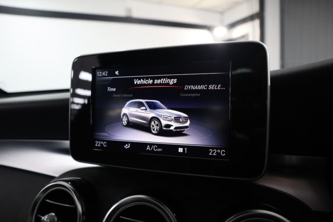 2025 Mercedes-benz Glc Class