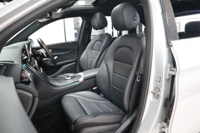 2025 Mercedes-benz Glc Class