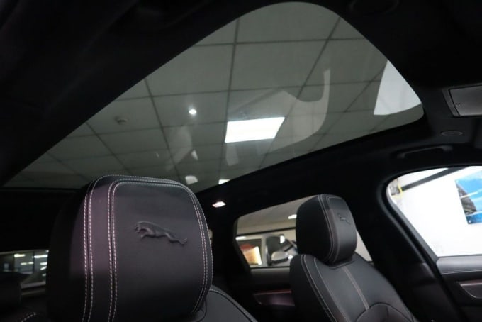 2025 Jaguar F-pace