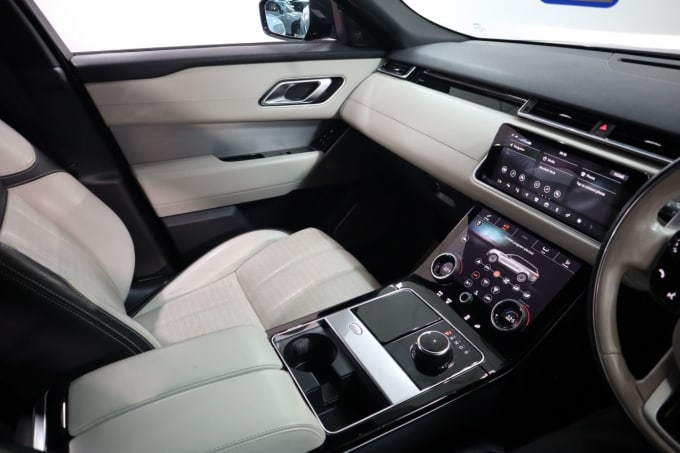 2025 Land Rover Range Rover Velar