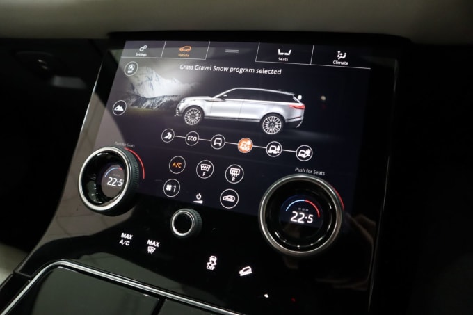 2025 Land Rover Range Rover Velar