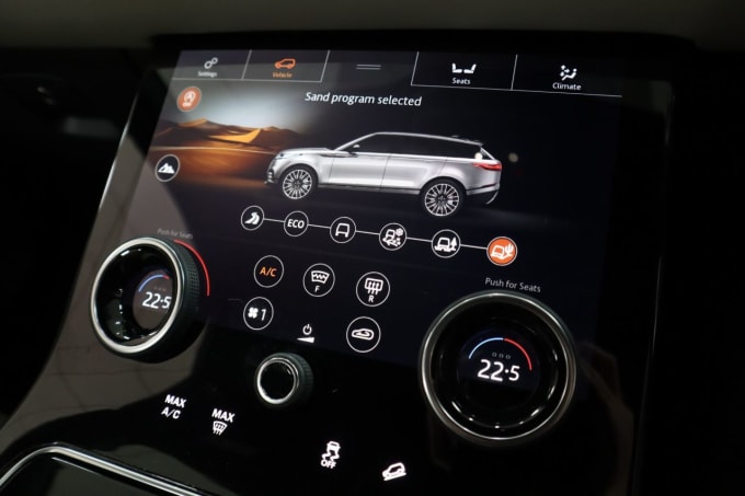 2025 Land Rover Range Rover Velar